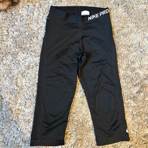 Nike Pro Capris